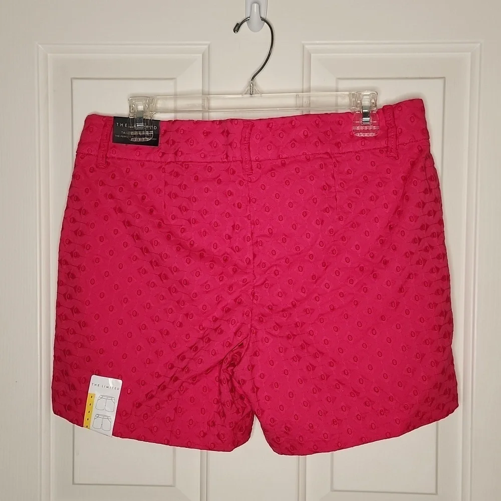 The Limited Hot Pink Eyelet Tailored Short Size 8 - Picture 5 of 15